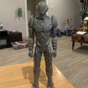 Ultron Action Figure - Hasbro - Marvel Avengers -2015 - Green Eyes (12") VHTF